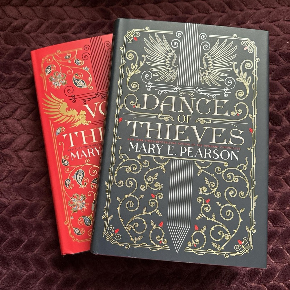 Dance of Thieves Duology - Hardcover